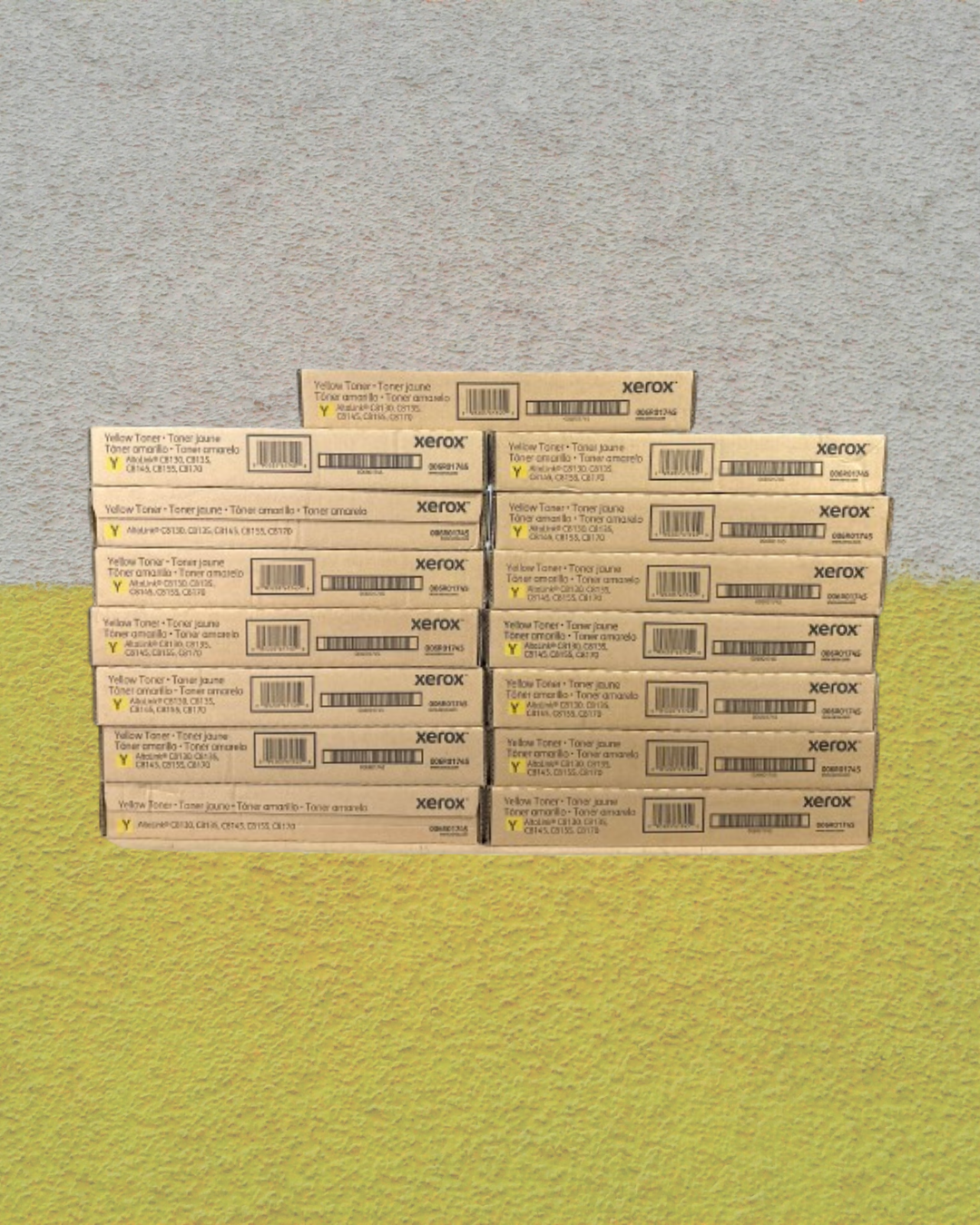 Pendentif Croix En Or Jaune 18k Entièrement Pavée De Diamant - Lot 90 Pendentif Croix En Or Jaune 18k Entièrement Pavée De Diamant - Lot 90